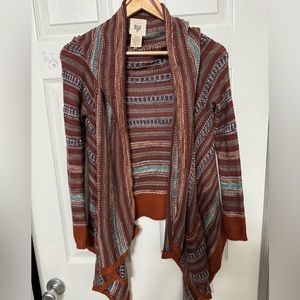 - Billabong cardigan